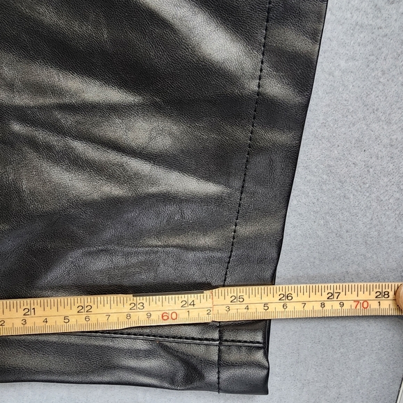 Blank NYC Black Faux Leather Trousers Women 30 Waist - Picture 9 of 10